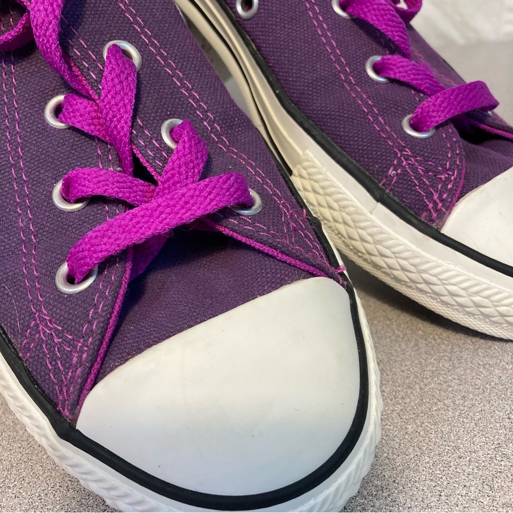 New Purple Chuck Taylor Converse Sneakers Women’s Size 5